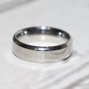 Spikes stainless steel band ring size 6